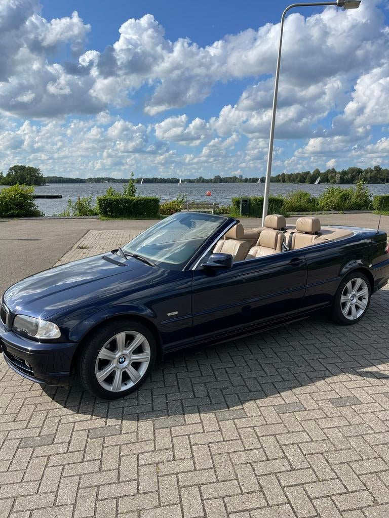 Originele Ned.  BMW 323 CI met 245.500 km, Auto's, BMW, Automaat, Automatische klimaatregeling, Achterwielaandrijving, Beige