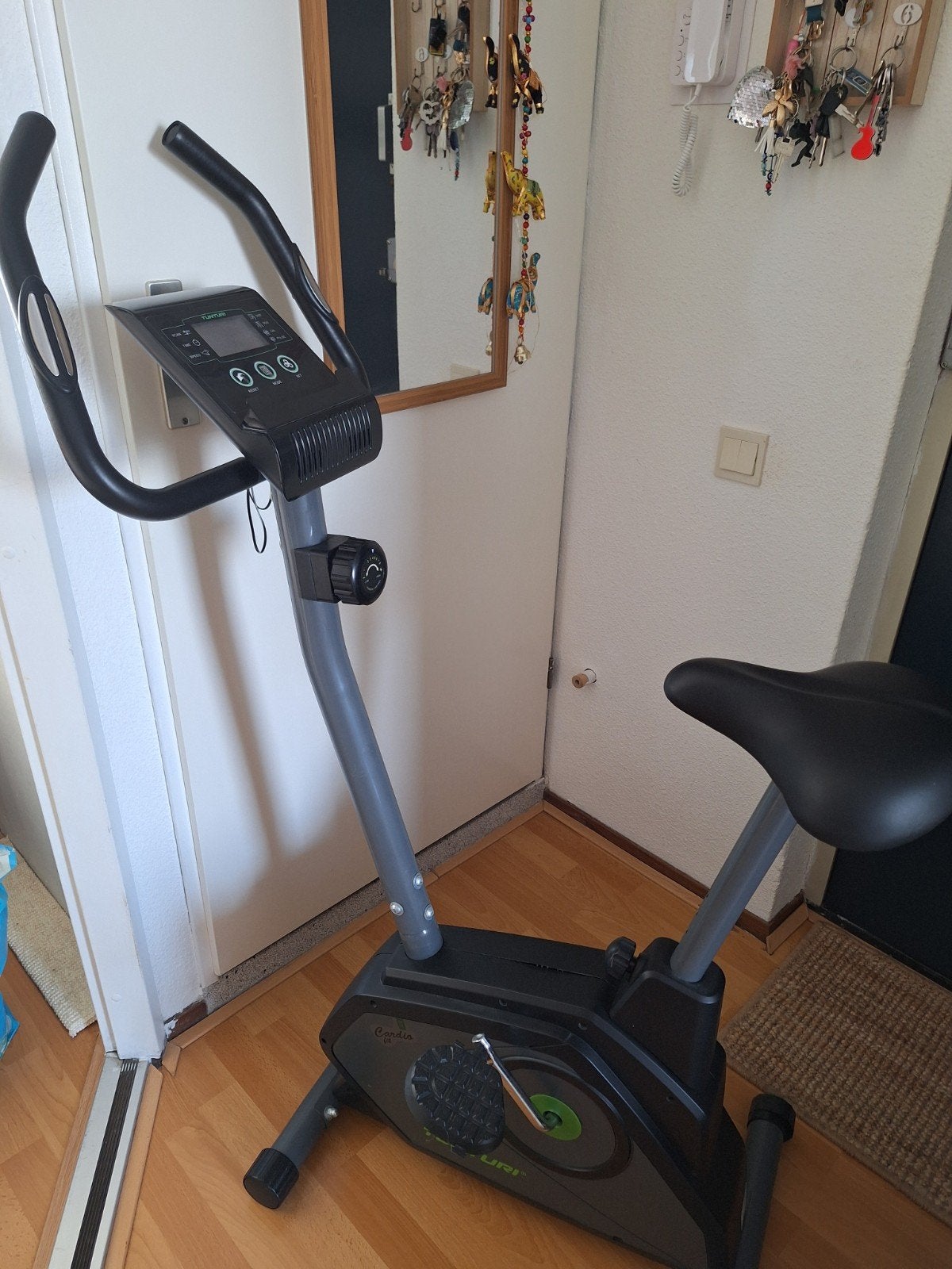 Tunturi Cardio Fit Hometrainer met verstelbaar zadel, Ophalen