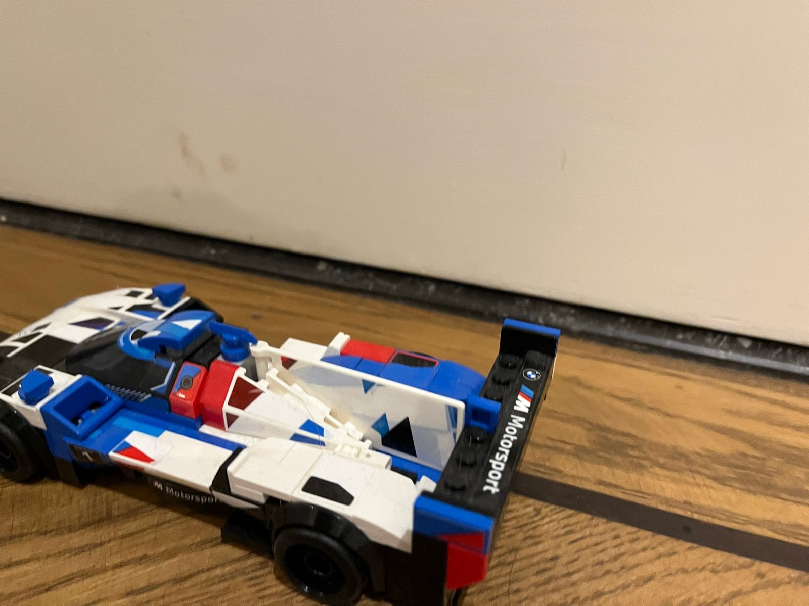 Lego Speed Champions BMW M Hybrid V8 Race Car met coureur, Kinderen en Baby's, Ophalen of Verzenden, Zo goed als nieuw, Overige merken