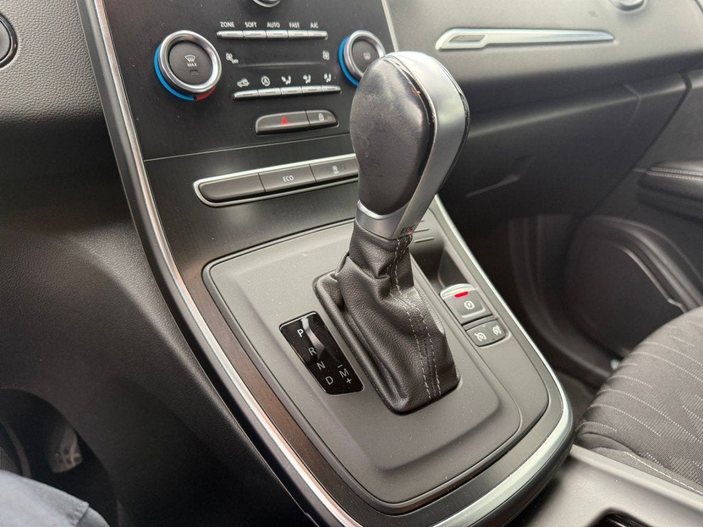 Renault GRAND SCENIC 1.3 TCE 140PK LIMITED AUTOMAAT NAVI LMV, 4 cilinders, Zwart, Bedrijf, 1467 kg