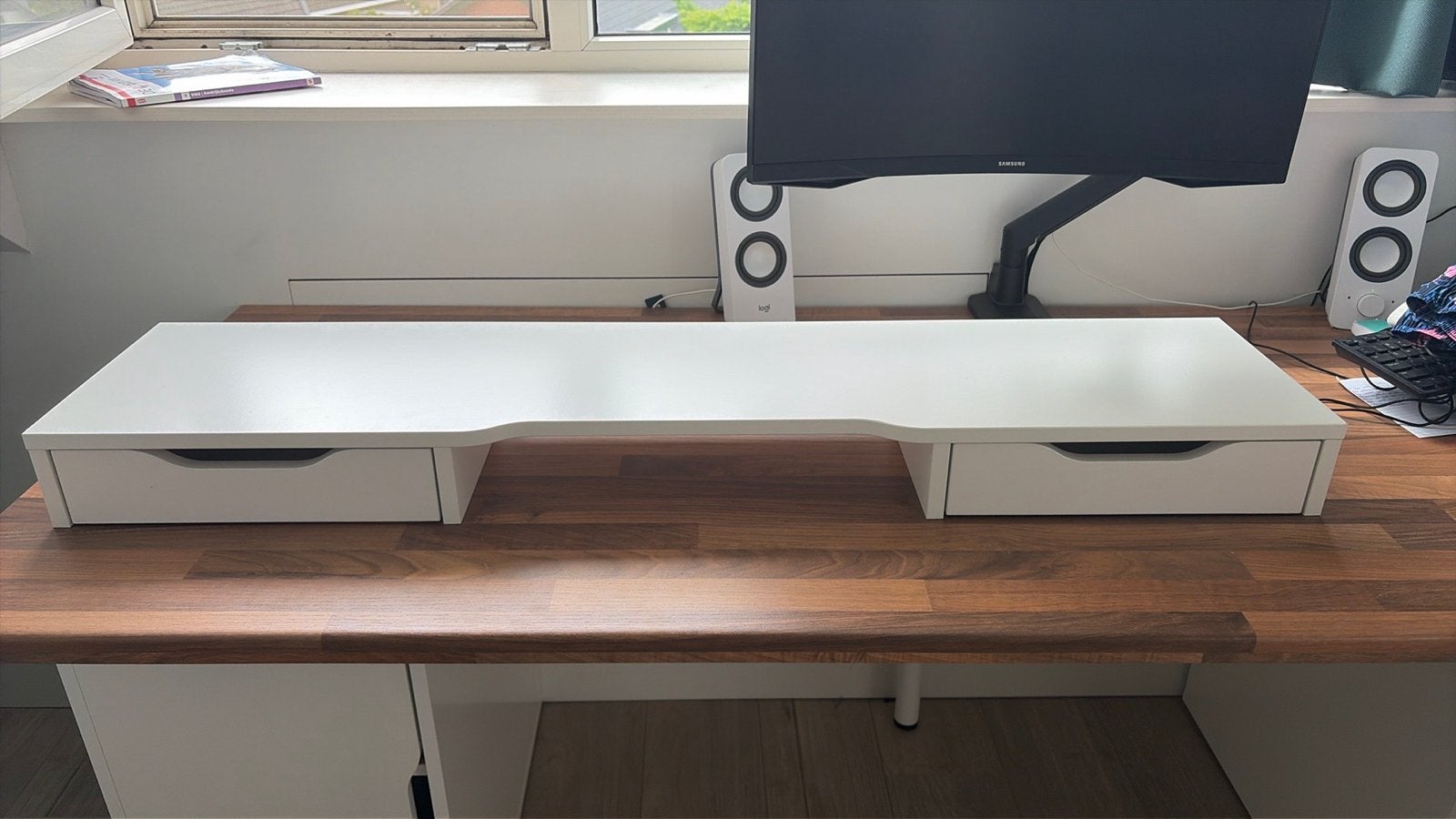 Monitorstandaard met lades - wit, Ophalen, Zo goed als nieuw