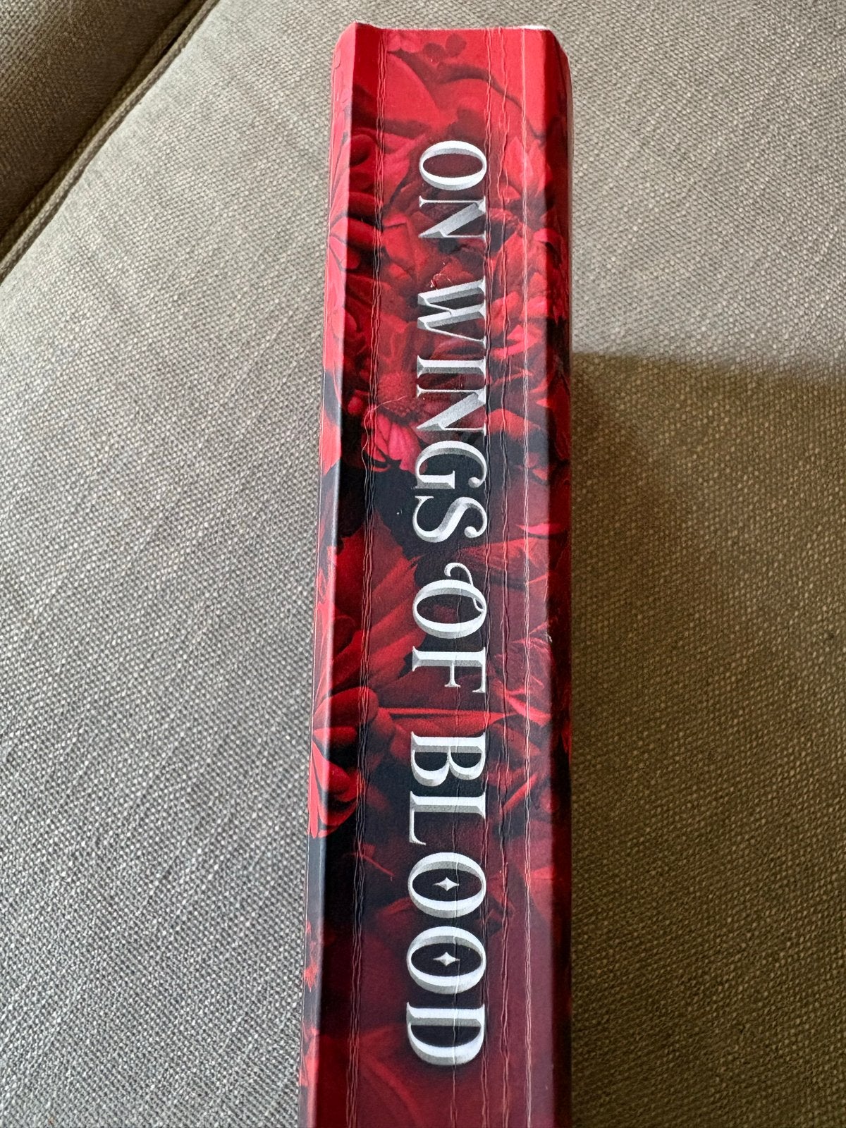 On Wings of Blood - Briar Boleyn (Engels), Boeken, Fantasy, Ophalen of Verzenden, Zo goed als nieuw