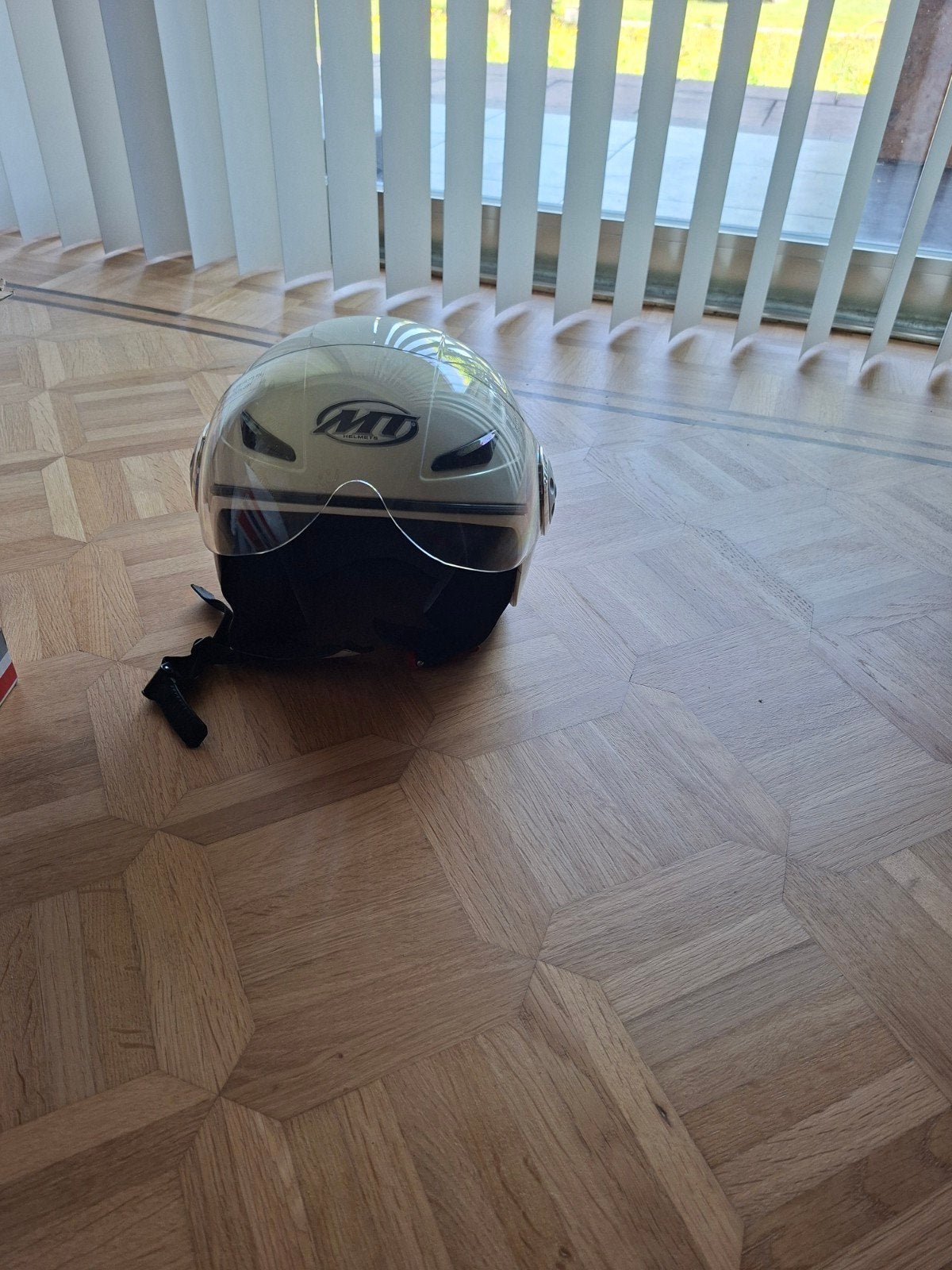 Splinternieuwe MT Urban Kid helm - Crème, Motoren, Ophalen of Verzenden