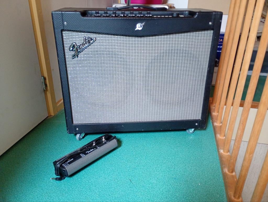 Fender Mustang IV 150W gitaarversterker combo, Ophalen