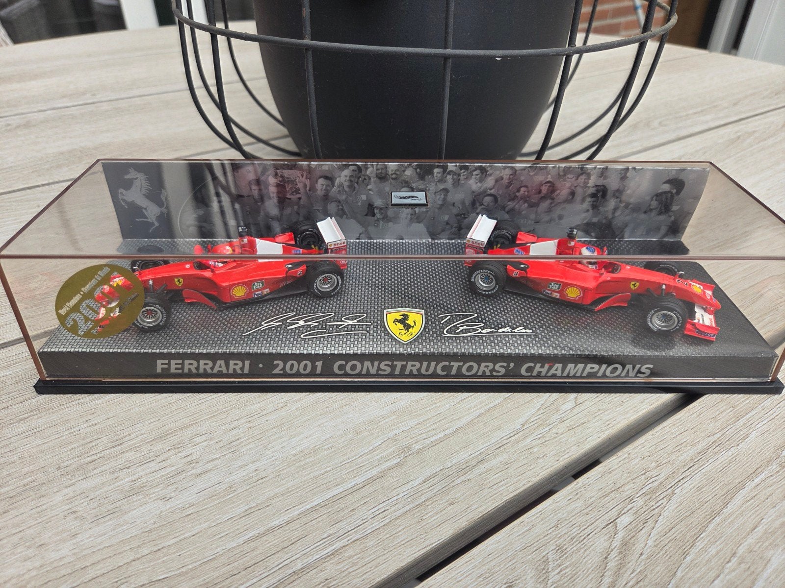 Hotwheels F1 set Ferrari 2001 Constructors Champions 1:43, Overige merken, Auto, ., Ophalen of Verzenden