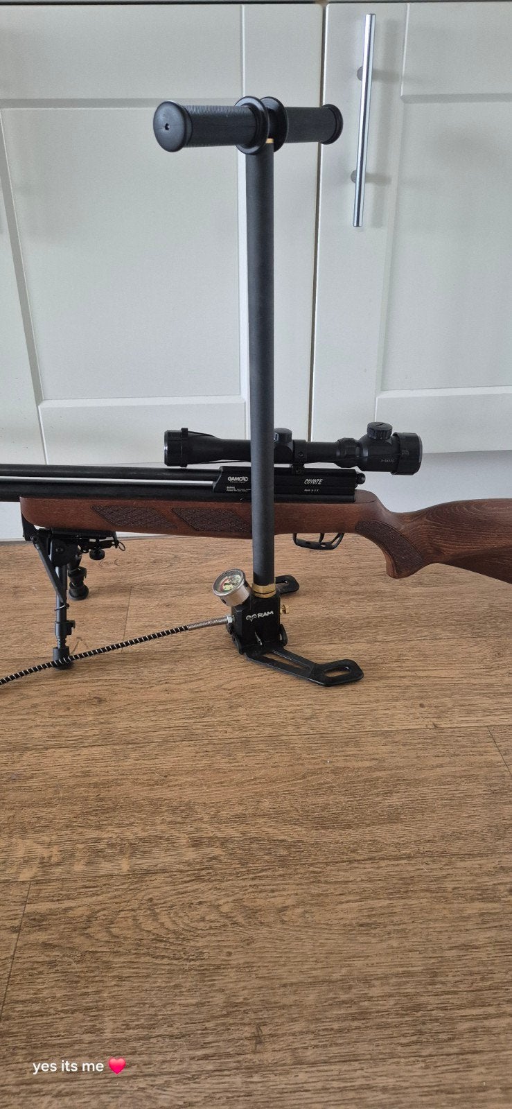 Luchtbuks met richtkijker, bipod en geluiddemper, Ophalen, Gebruikt
