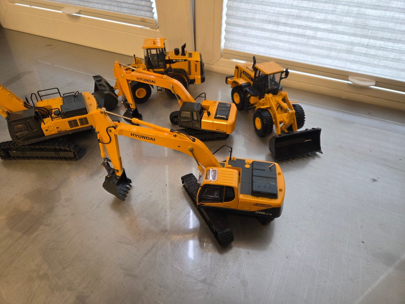 Hyundai Grondverzet Machines Nzg Conrad, Ophalen of Verzenden, Gebruikt, Hijskraan, Tractor of Landbouw, Conrad