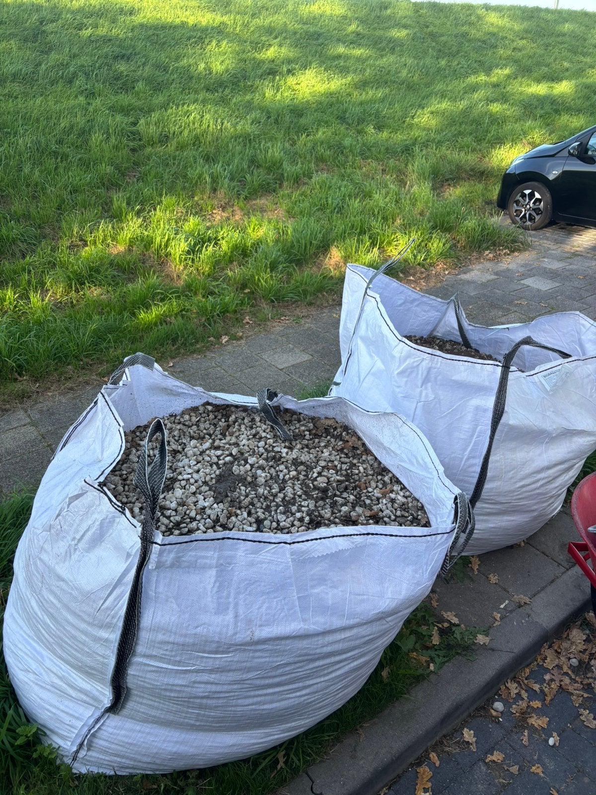 Carrara wit grind gratis af te halen, Ophalen, Zo goed als nieuw, Wit