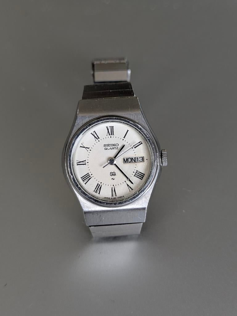 Seiko SQ daydate dameshorloge 2626 0190, Sieraden, Tassen en Uiterlijk, Horloges | Dames, Staal, Ophalen of Verzenden, Zo goed als nieuw