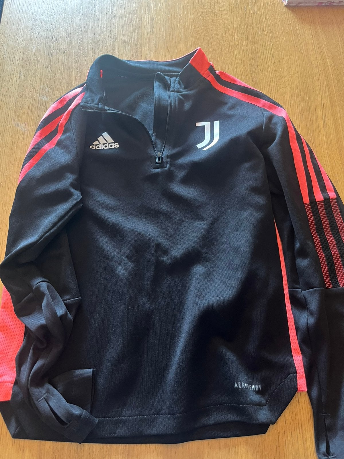 Adidas vest maat 140, Ophalen of Verzenden, Zo goed als nieuw, Trui of Vest