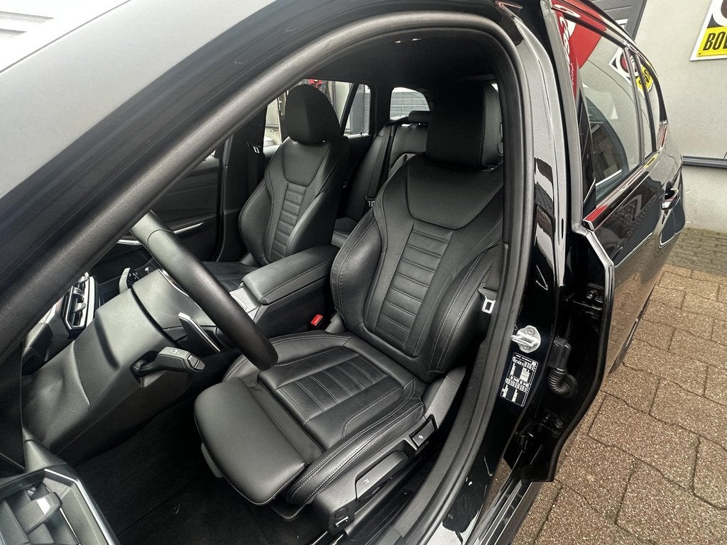BMW 3-serie Touring 318i M-SPORT NL Auto, Automaat, 1998 cc, Gebruikt, Zwart