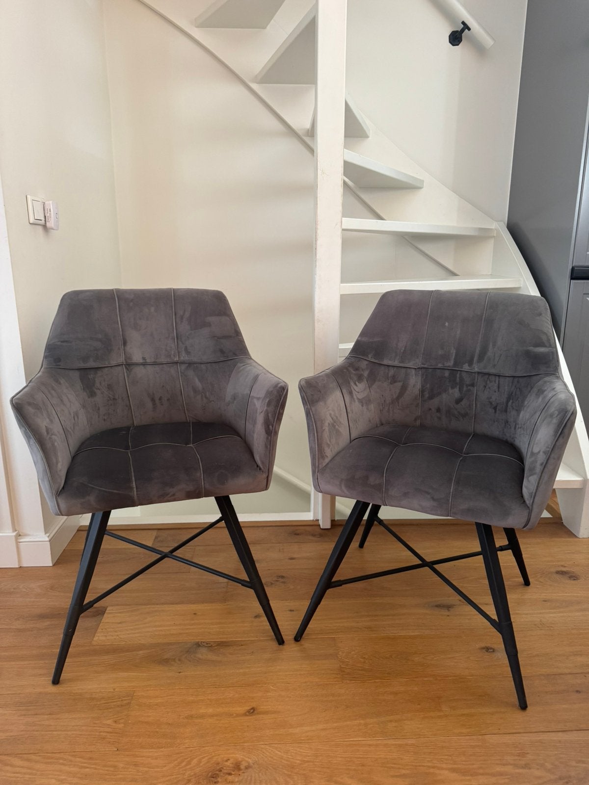 2x luxe velvet eetkamerstoel taupe met armleuning, Ophalen, Twee, Overige kleuren, Zo goed als nieuw