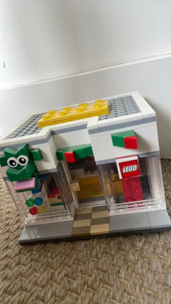 LEGO Winkel Display Model - Compleet en Uitstekende Staat, Overige thema's, Lego, Ophalen of Verzenden, Zo goed als nieuw