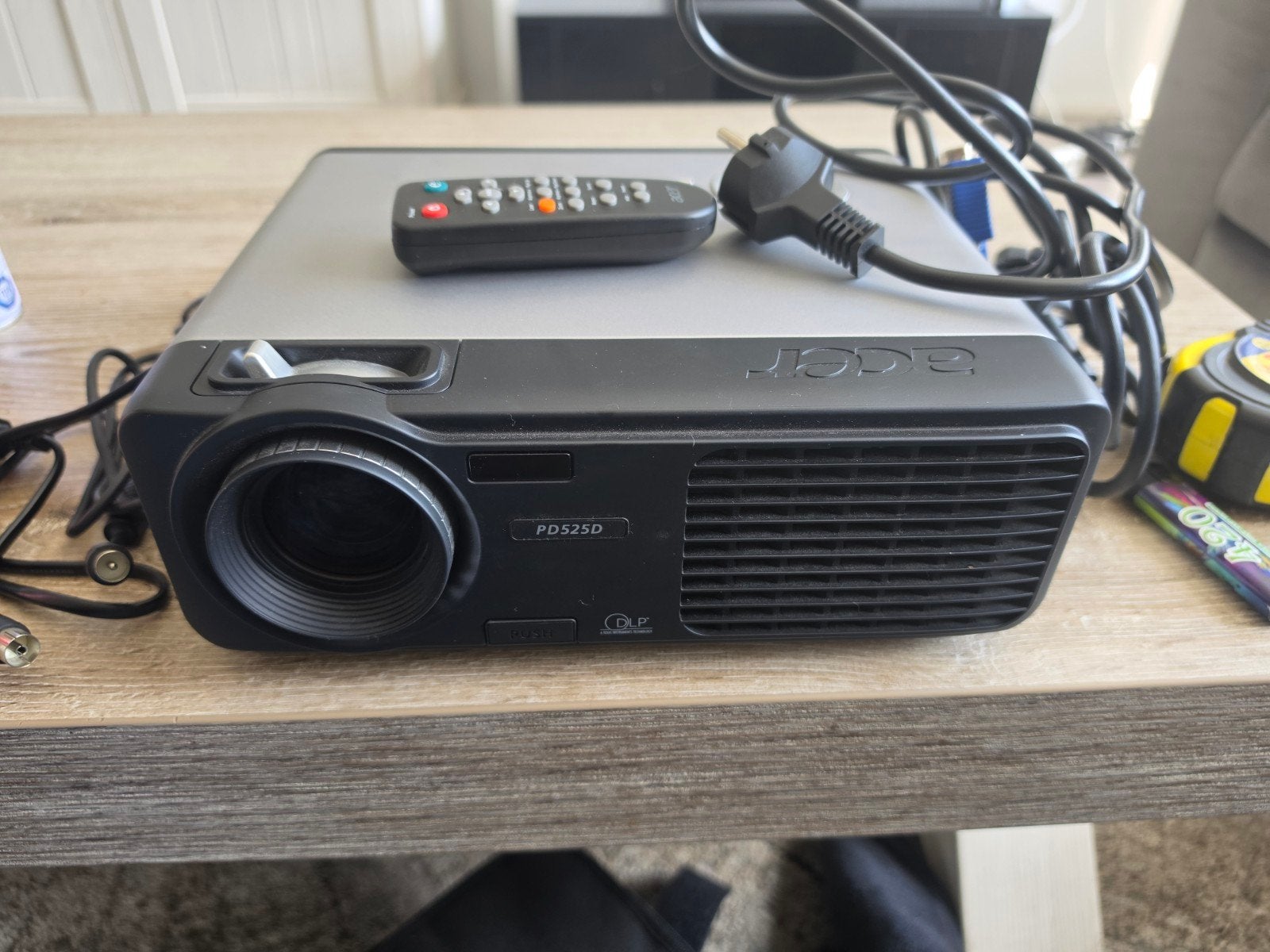 Acer PDS25D DLP Projector - Zo goed als nieuw, Audio, Tv en Foto, Beamers, Ophalen, Zo goed als nieuw, DLP, Overige resoluties