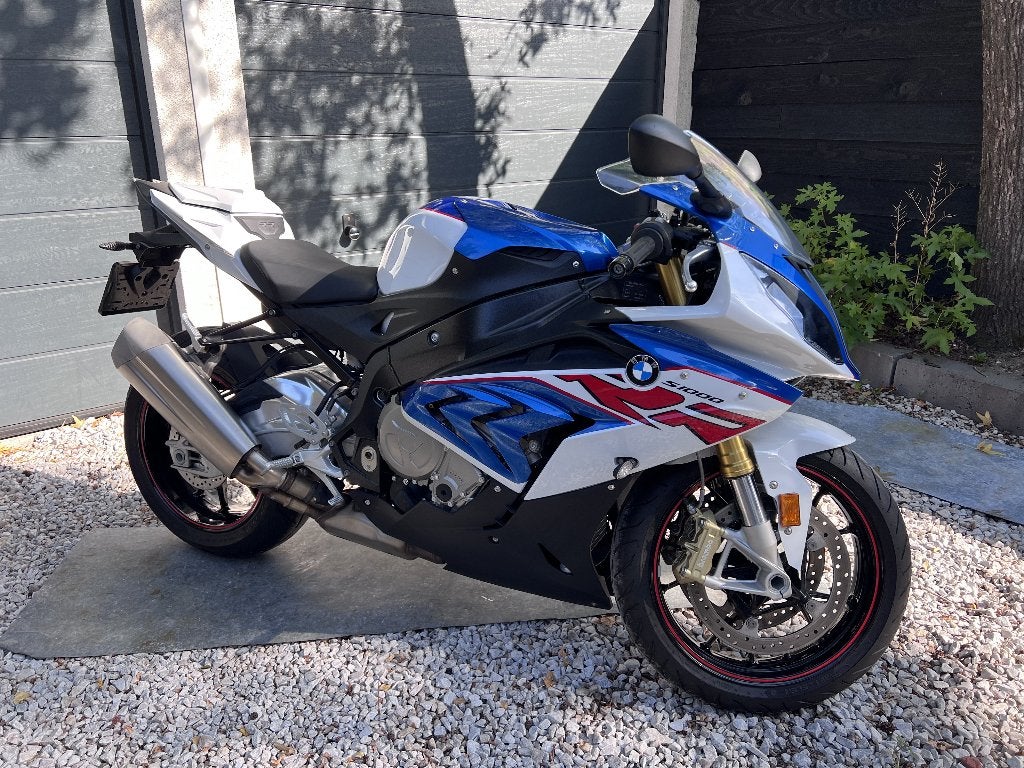 BMW S1000RR 2018 — UNIEK lage km-stand 5.826 km - NIEUWSTAAT, Occasion, Handvatverwarming, 4 cilinders, Motorrijbewijs A