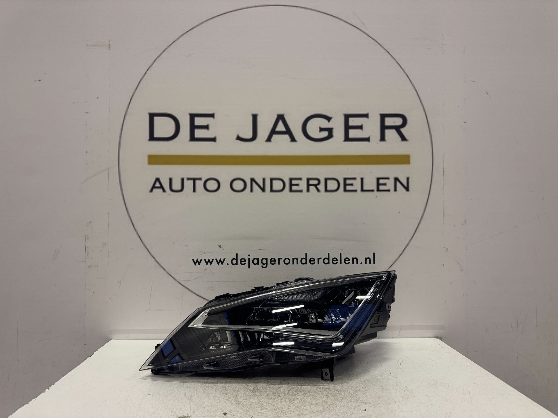 SEAT LEON 5F LED KOPLAMP LINKS 5F1941007B, Auto-onderdelen, Autovia A-2, Km 585 585
08760  Martorell, ES, Nieuw, Ophalen of Verzenden