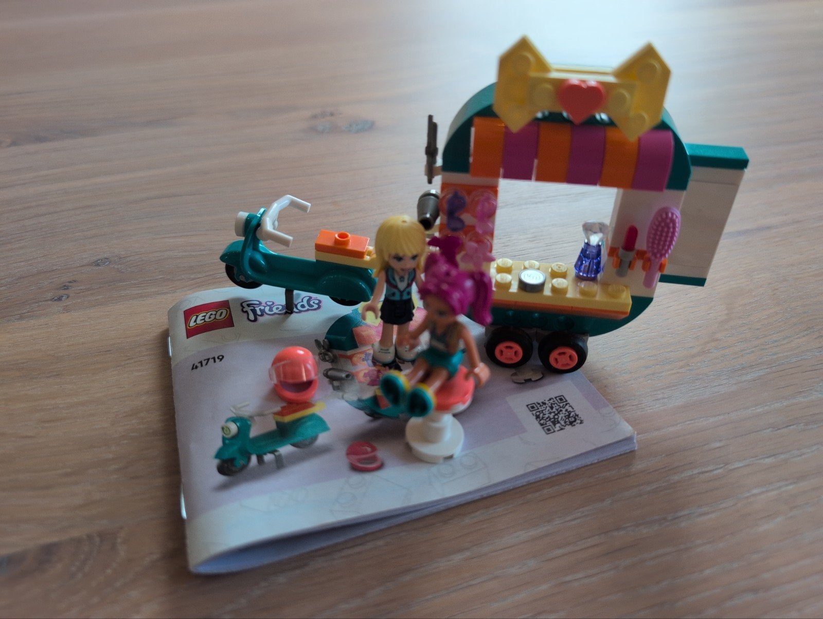 LEGO Friends 41719 Mobiele modeboetiek (met boekje), Compleet, Gebruikt, Lego, Friends