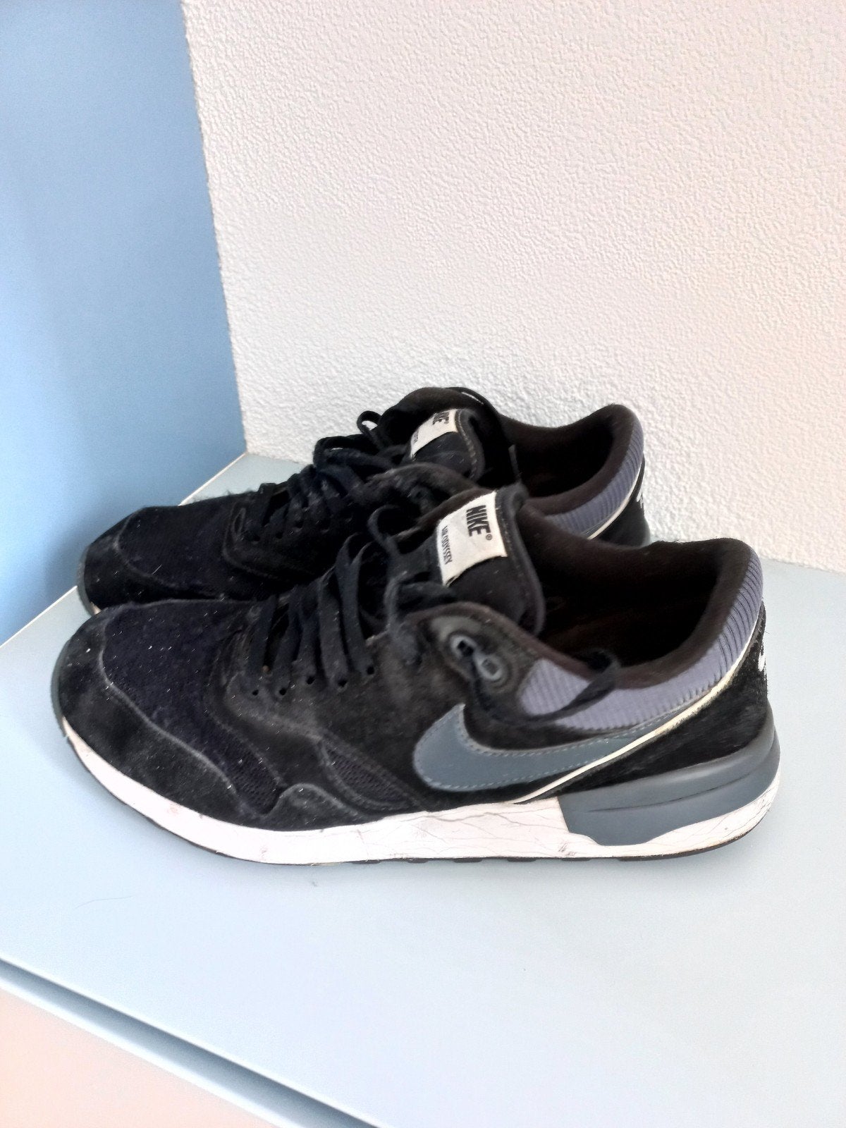 Nike Air schoenen zwart/grijs/wit maat 44, Zwart, Nike Air, Ophalen of Verzenden, Sneakers of Gympen