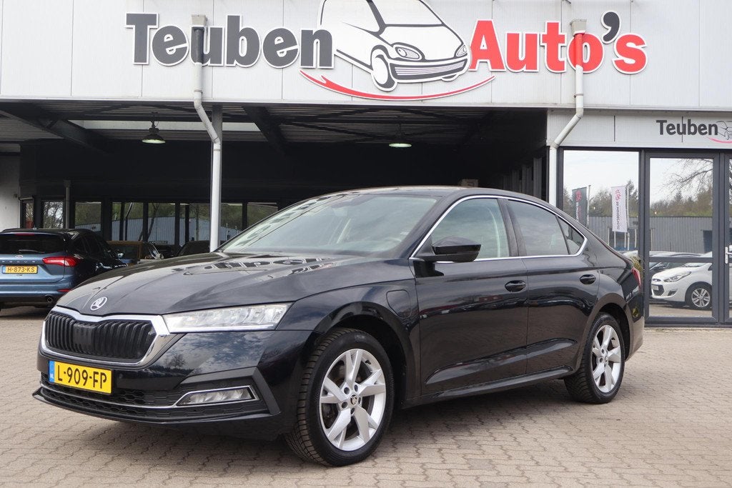 Skoda Octavia 1.4 TSI iV PHEV Business Edition | Trekhaak |