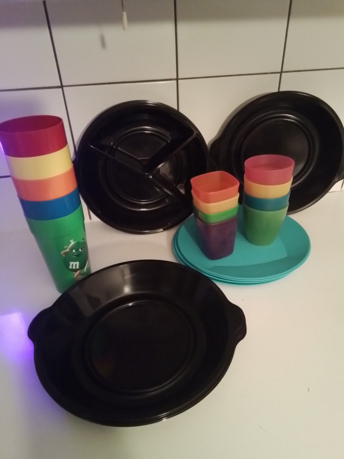 26-delig hard plastic servies -nieuw samen 10 euro, Kunststof, Nieuw, Ophalen of Verzenden, Overige stijlen