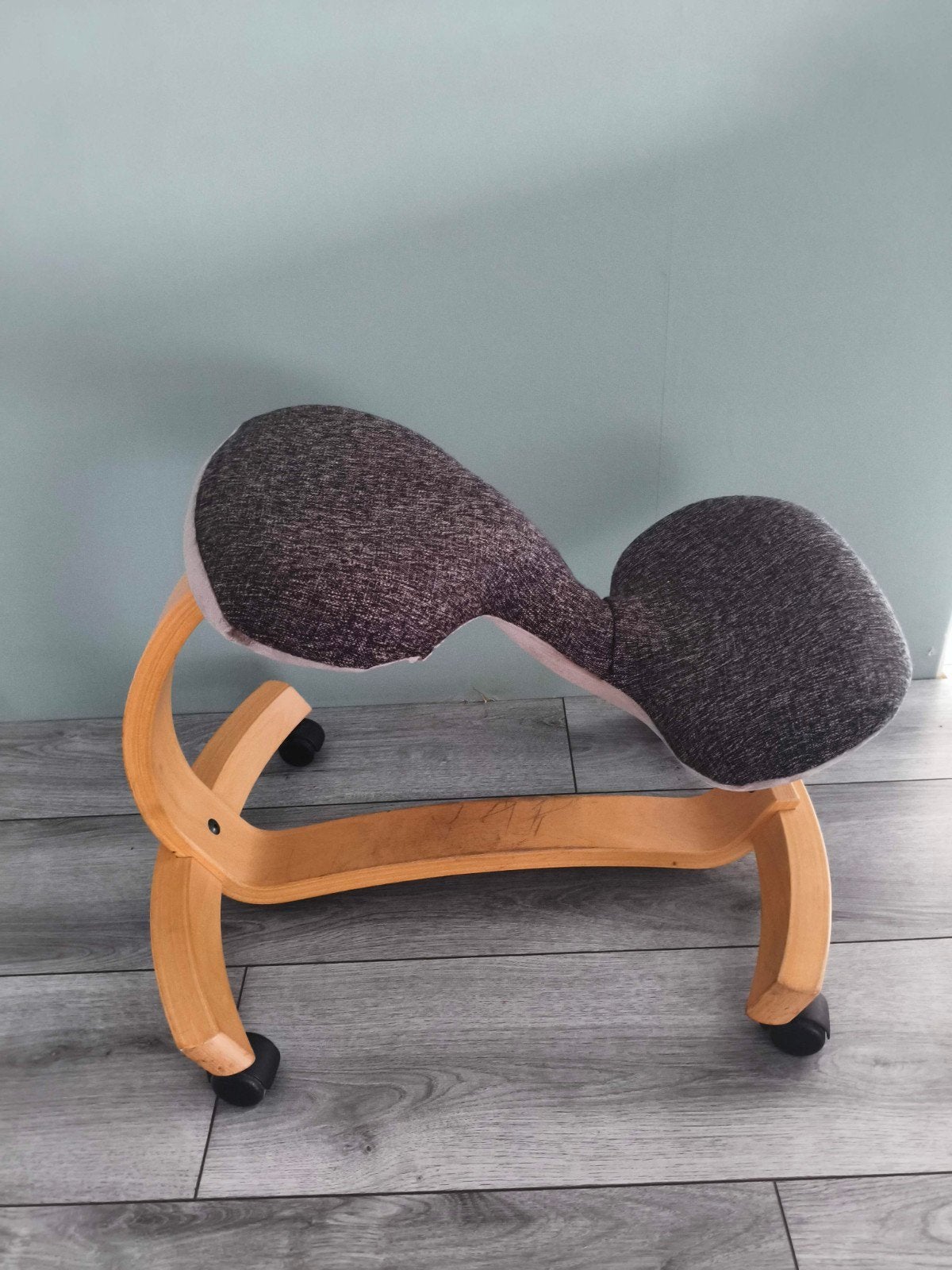 Ergonomische Kniestoel / Kniekruk tegen rugkkachten, Huis en Inrichting, Stoelen, Ophalen, Eén