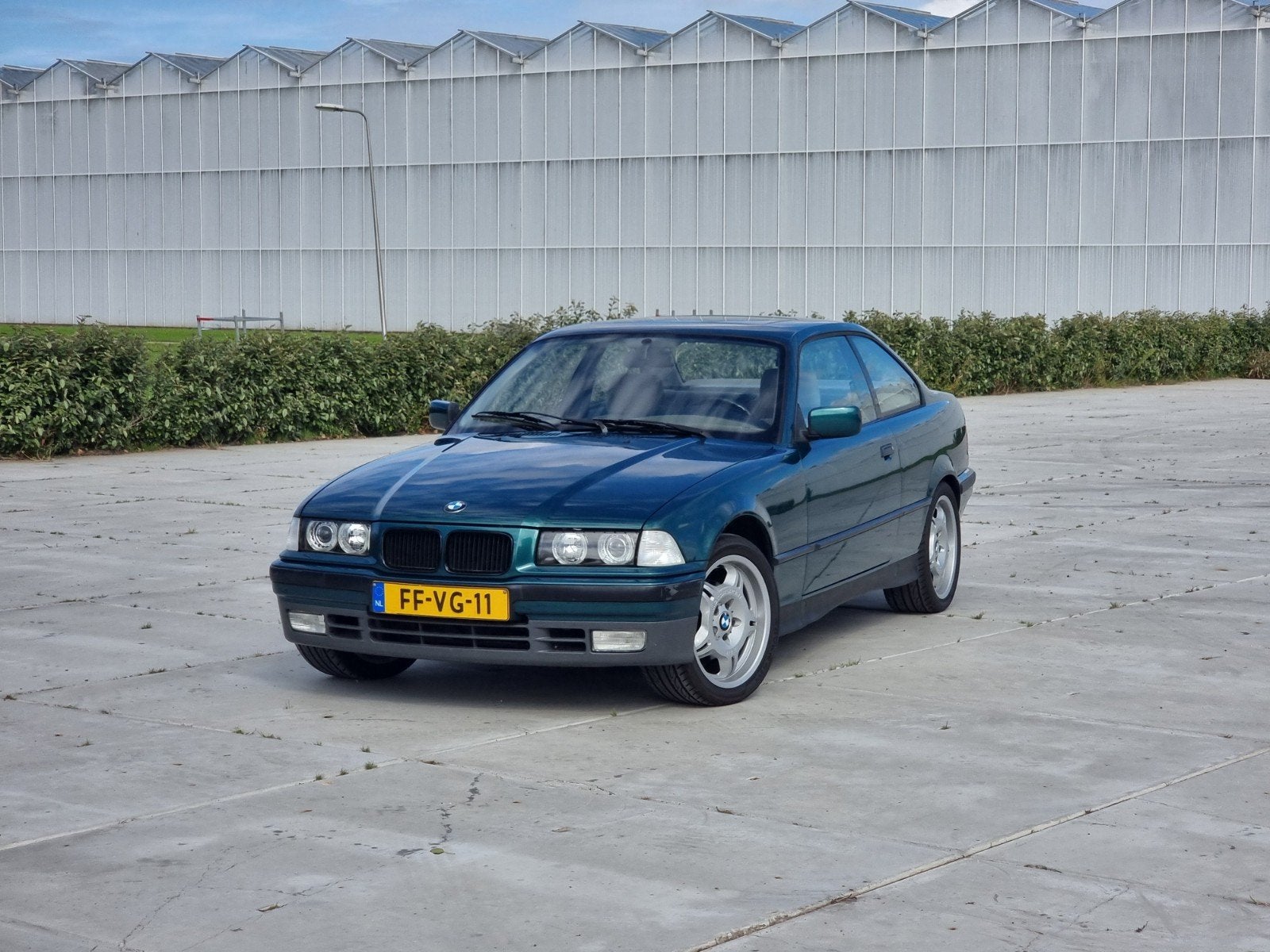 BMW 3-Serie 2.0 I 320 Coupe AUT U9 1992 Groen, Automaat, Achterwielaandrijving, Beige, 156 pk