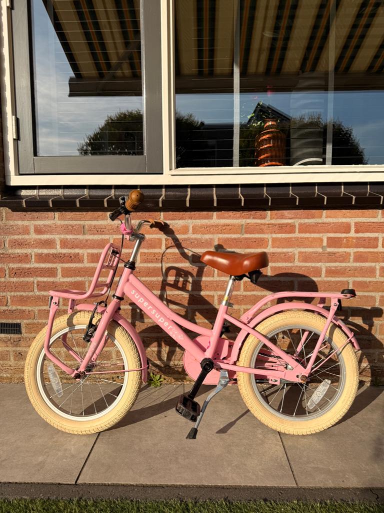 Super super kinderfiets roze, Ophalen, Zo goed als nieuw, 16 inch