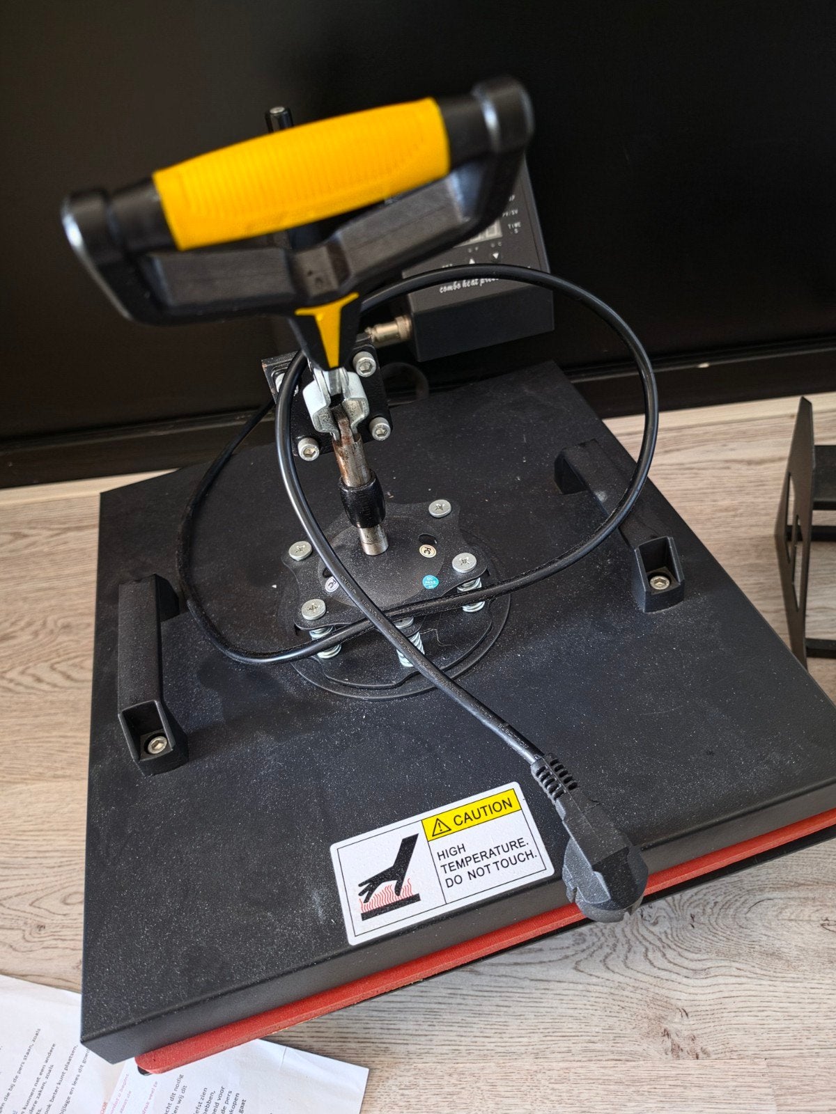 Dual-Display Heat Press Machine met diverse opzetstukken, Gebruikt, Overige thema's, Metaal, Machine