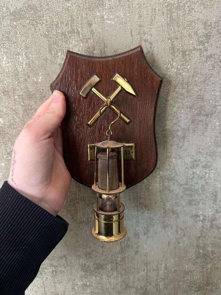 Decoratieve Plaquette Mijnbouw met Miniatuur Mijnwerkerslamp, Ophalen, Gebruikt
