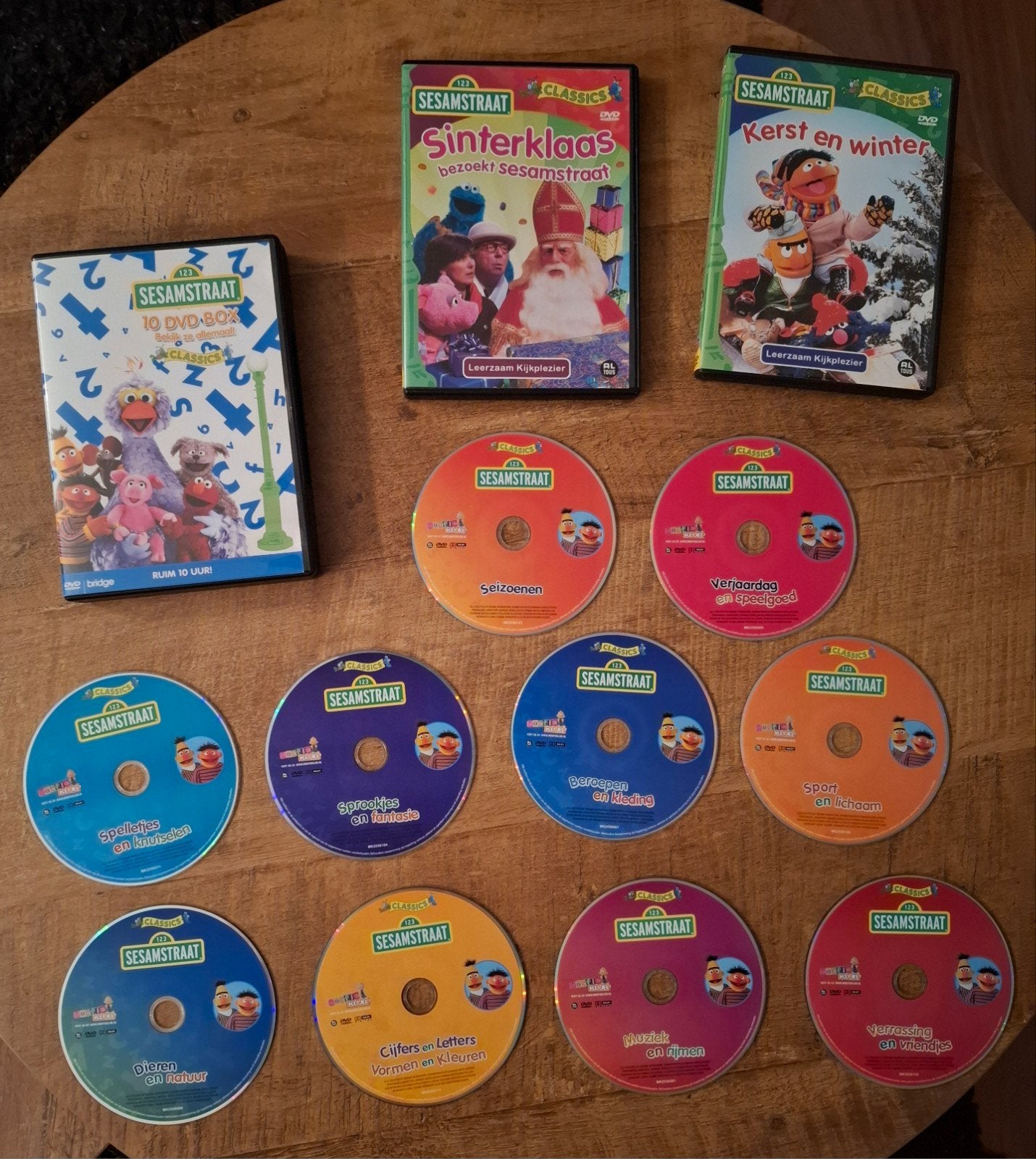 Sesamstraat DVD Collectie: 10 DVD Box, Sinterklaas & Kerst, Gebruikt, Verzamelbox, Alle leeftijden, Educatief