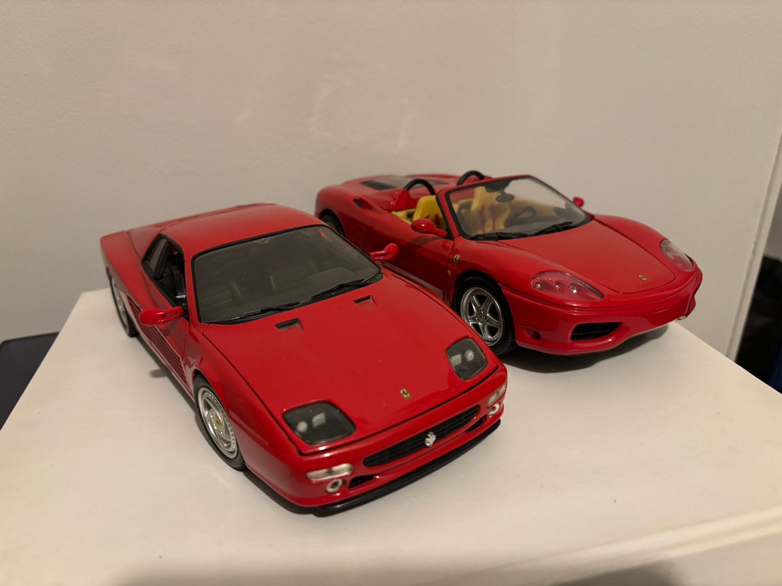 Hot Wheels – Ferrari F512M & 360 Spider, Ophalen, Zo goed als nieuw, Hot Wheels