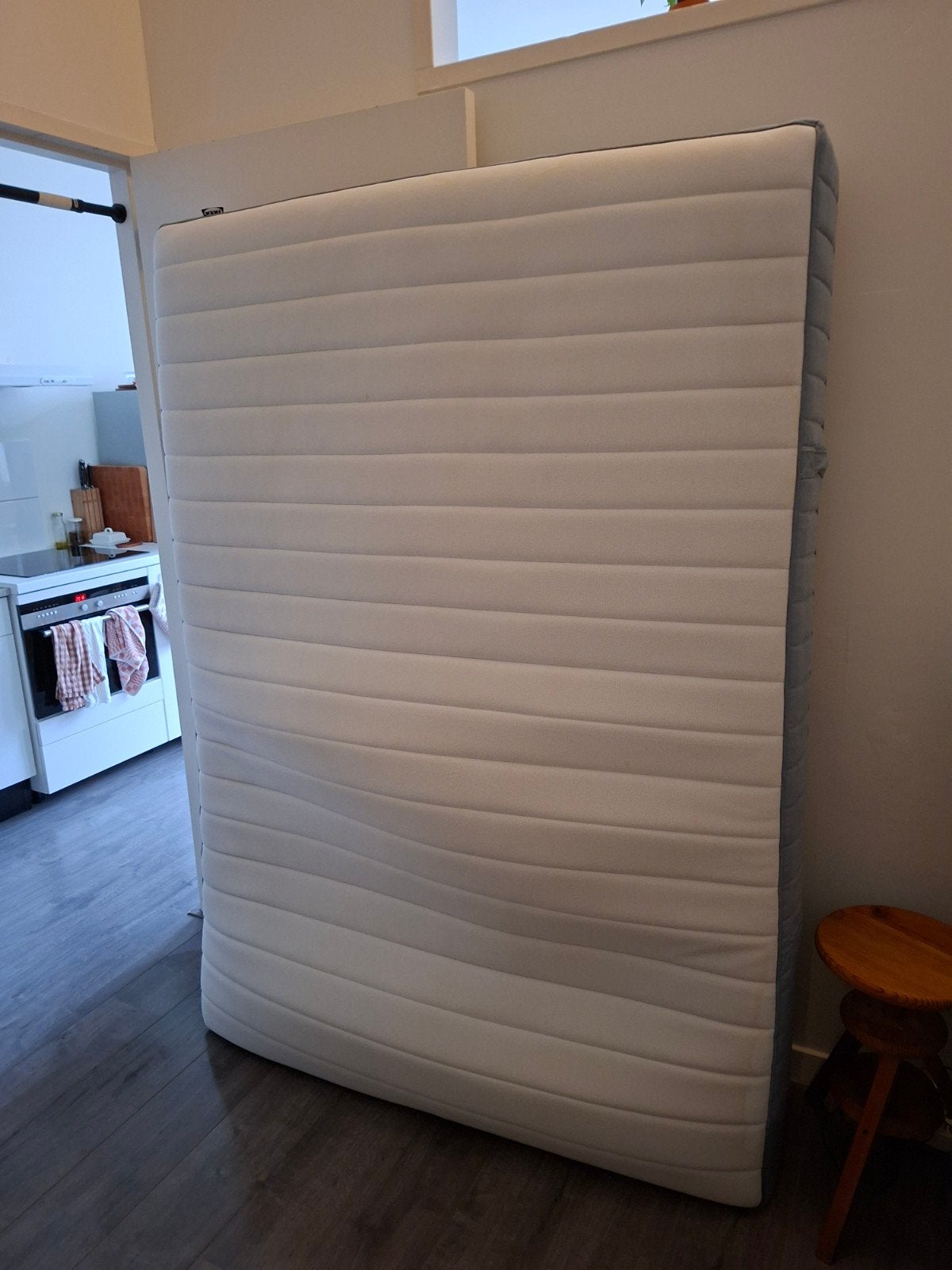Ikea Valevag pocketveringmatras 140x200, Huis en Inrichting, Slaapkamer | Matrassen en Bedbodems, Zo goed als nieuw, Twijfelaar