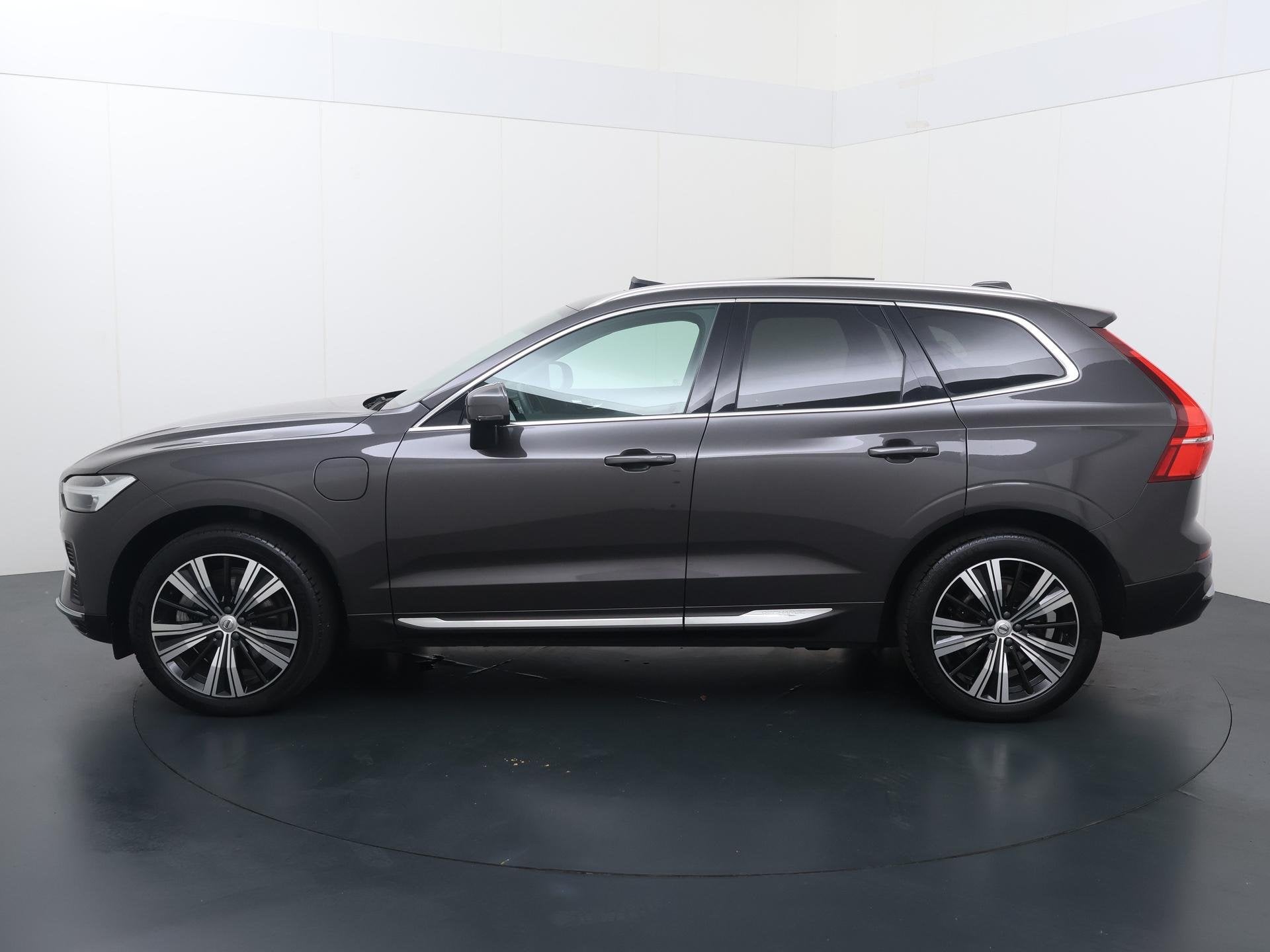 Volvo XC60 2.0 T6 Plug-in hybrid AWD Core Bright | 350 PK |, Auto's, Volvo, 12 maanden, Stof, Gebruikt, Euro 6