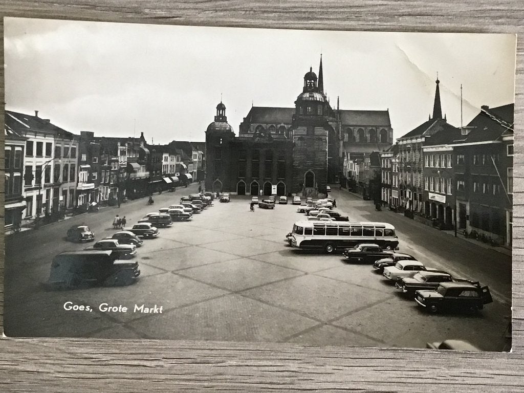 Ansichtkaart Goes Grote Markt - Zeldzaam exemplaar 1956, Ophalen of Verzenden, 1940 tot 1960, Ongelopen, Zeeland