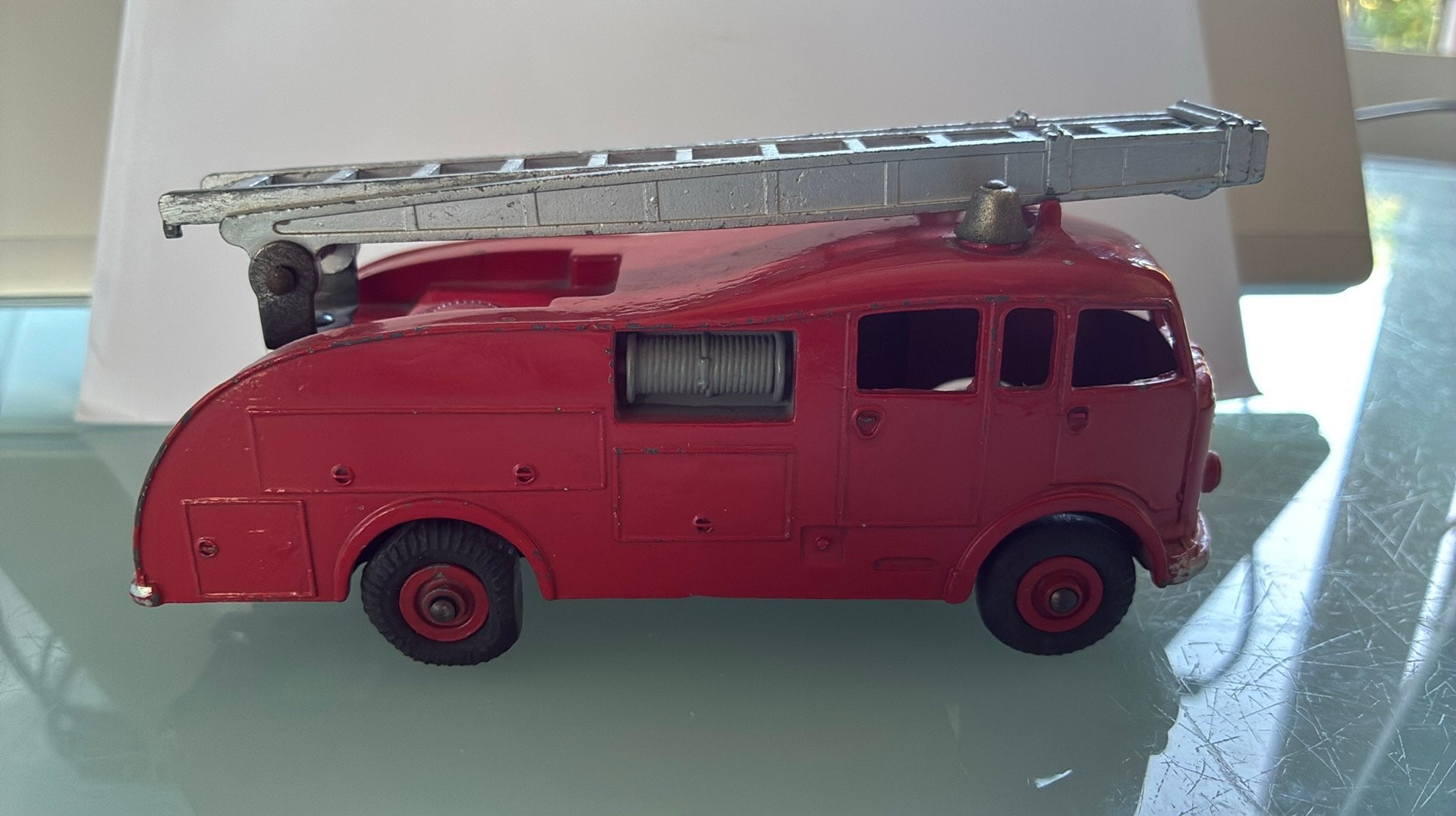 Dinky Toys Fire Engine 555 mooie rode brandweerauto vintage, Ophalen of Verzenden, Gebruikt, Bus of Vrachtwagen, Dinky Toys