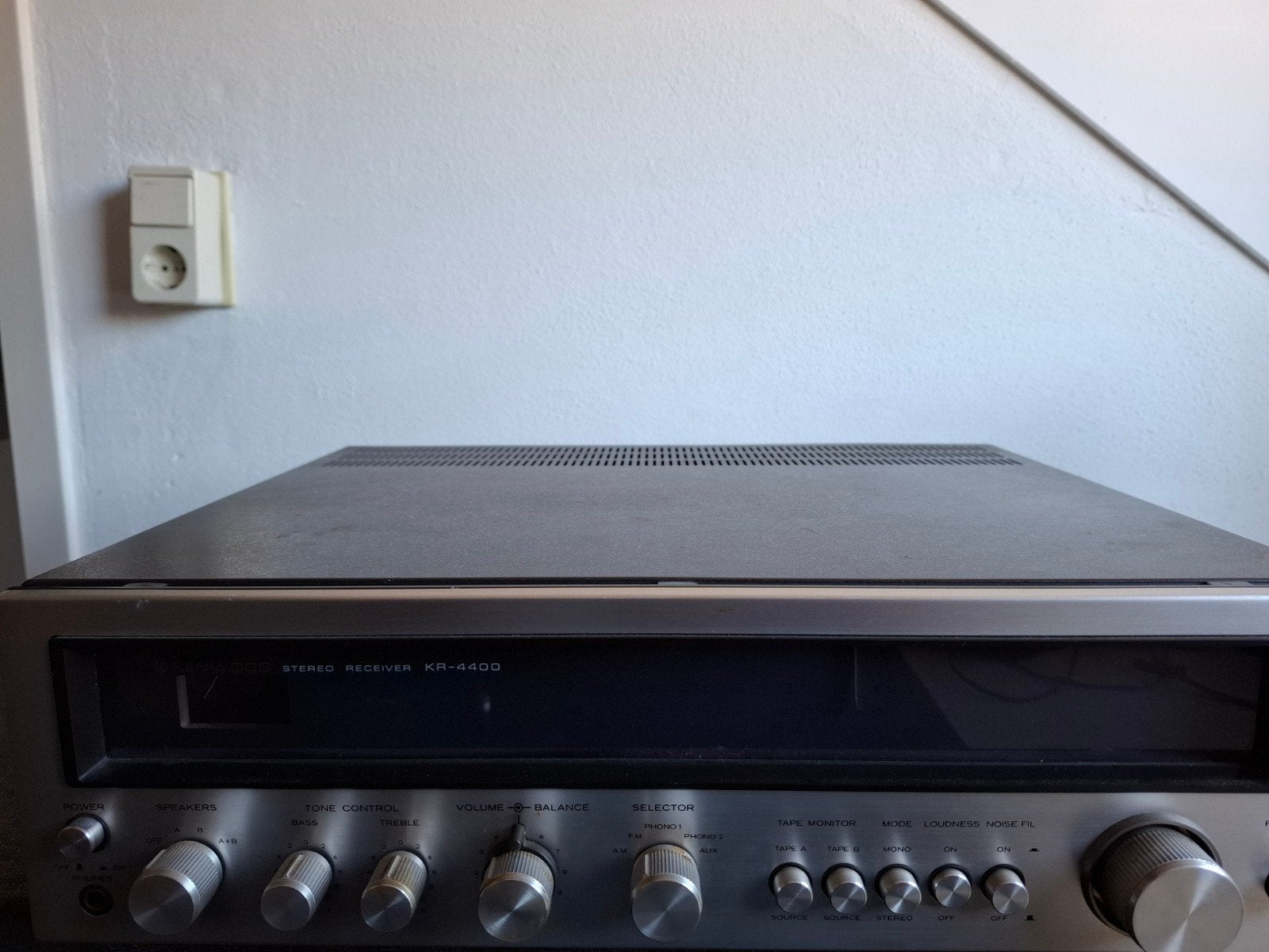 kenwood KR 4400 versterker tuner.
in gebruikte werkende staa, Ophalen of Verzenden, Gebruikt, Stereo, Overige merken