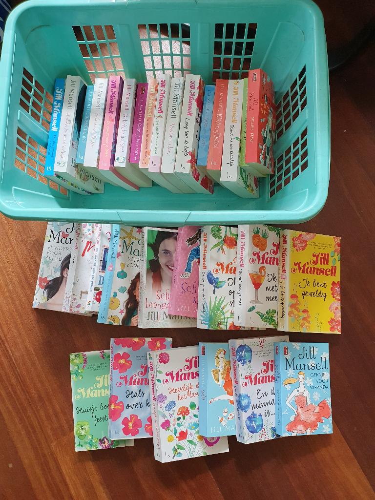 Groot pakket Jil Mansell, Boeken, Romans, Gelezen, Ophalen of Verzenden