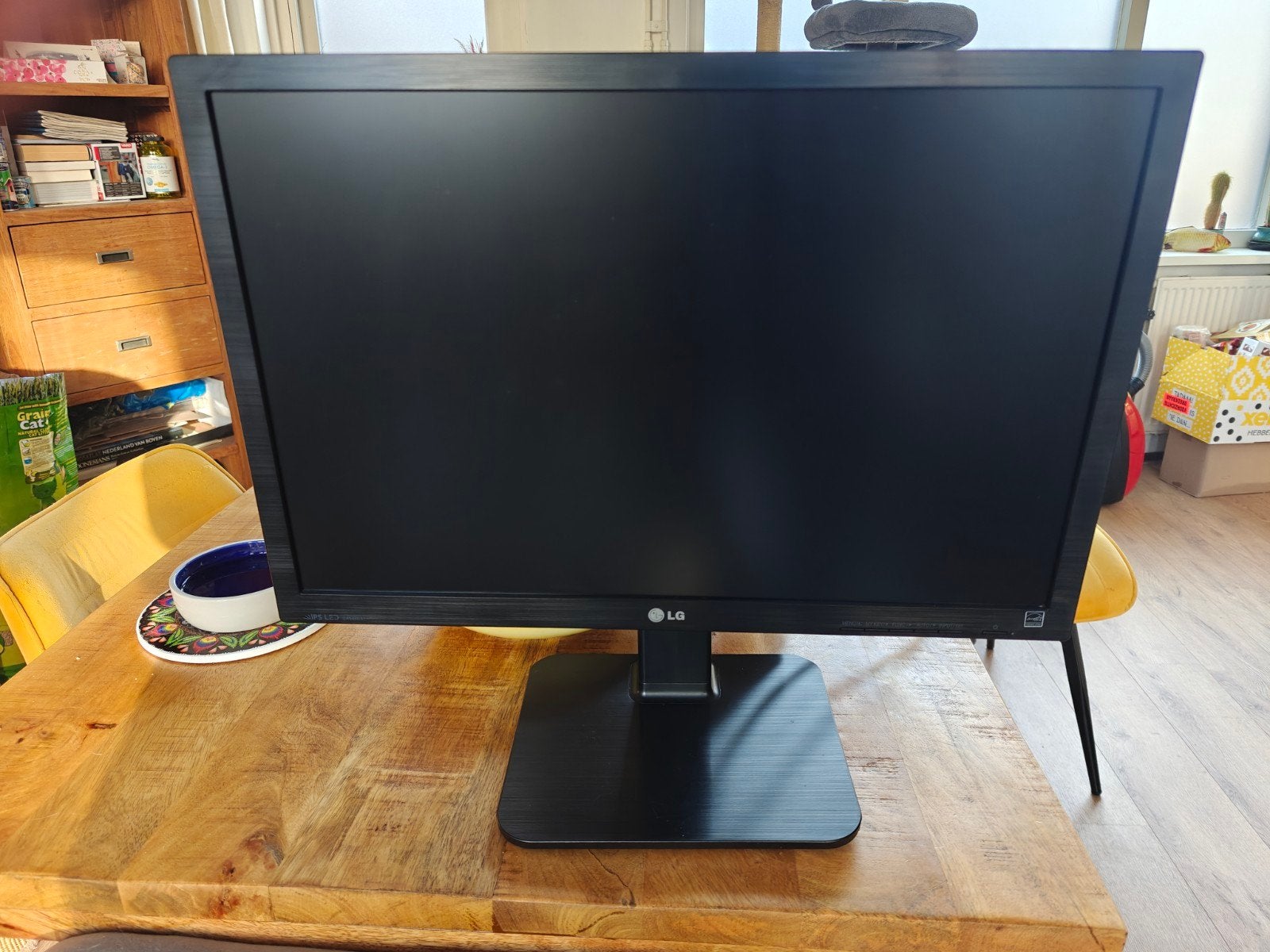 LG Flatron 24EB23PM - 24 inch Full HD Monitor, Ophalen, Gebruikt, IPS, In hoogte verstelbaar