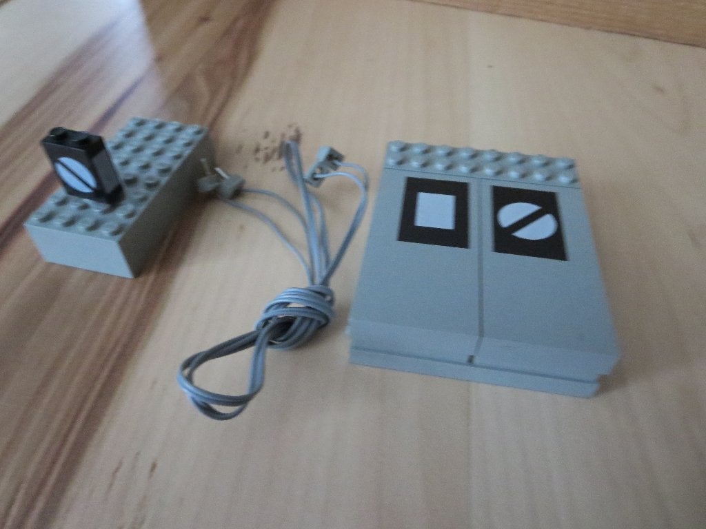 12V Rails Trein Electrische Bediening Hand Wissel (7863), Compleet, Gebruikt, Overige thema's, Lego