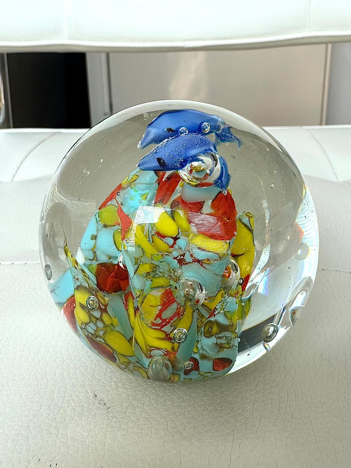 Vintage glazen presse-papier met dolfijnen Murano Stijl, Antiek en Kunst, Verzenden