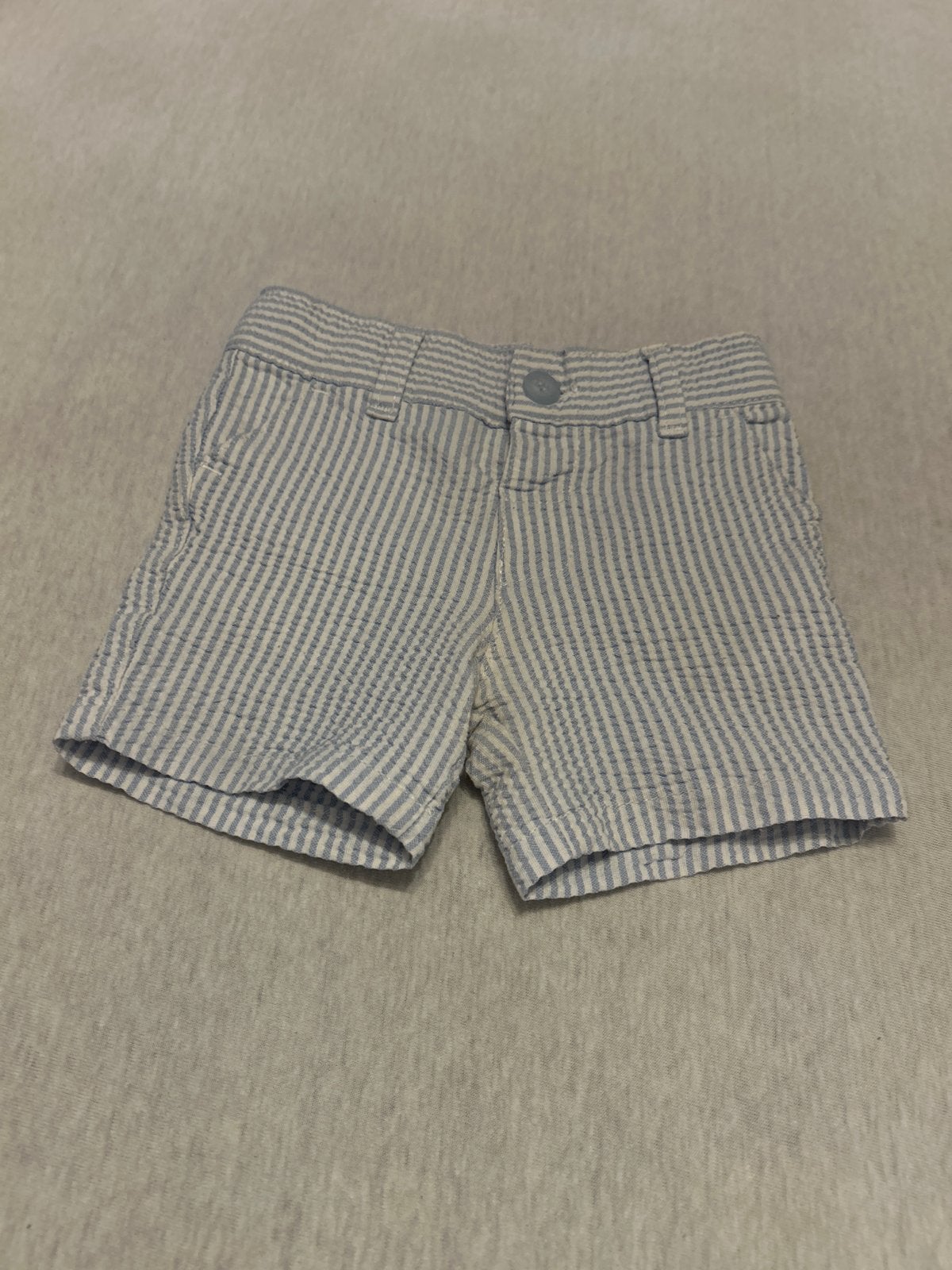 Korte broekje gestreept voor baby - 6 maanden, Kinderen en Baby's, Babykleding | Overige, Ophalen of Verzenden, Gebruikt, Jongetje of Meisje