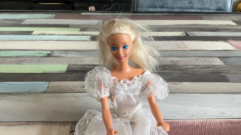 Barbie bruid van mattel, Ophalen, Barbie