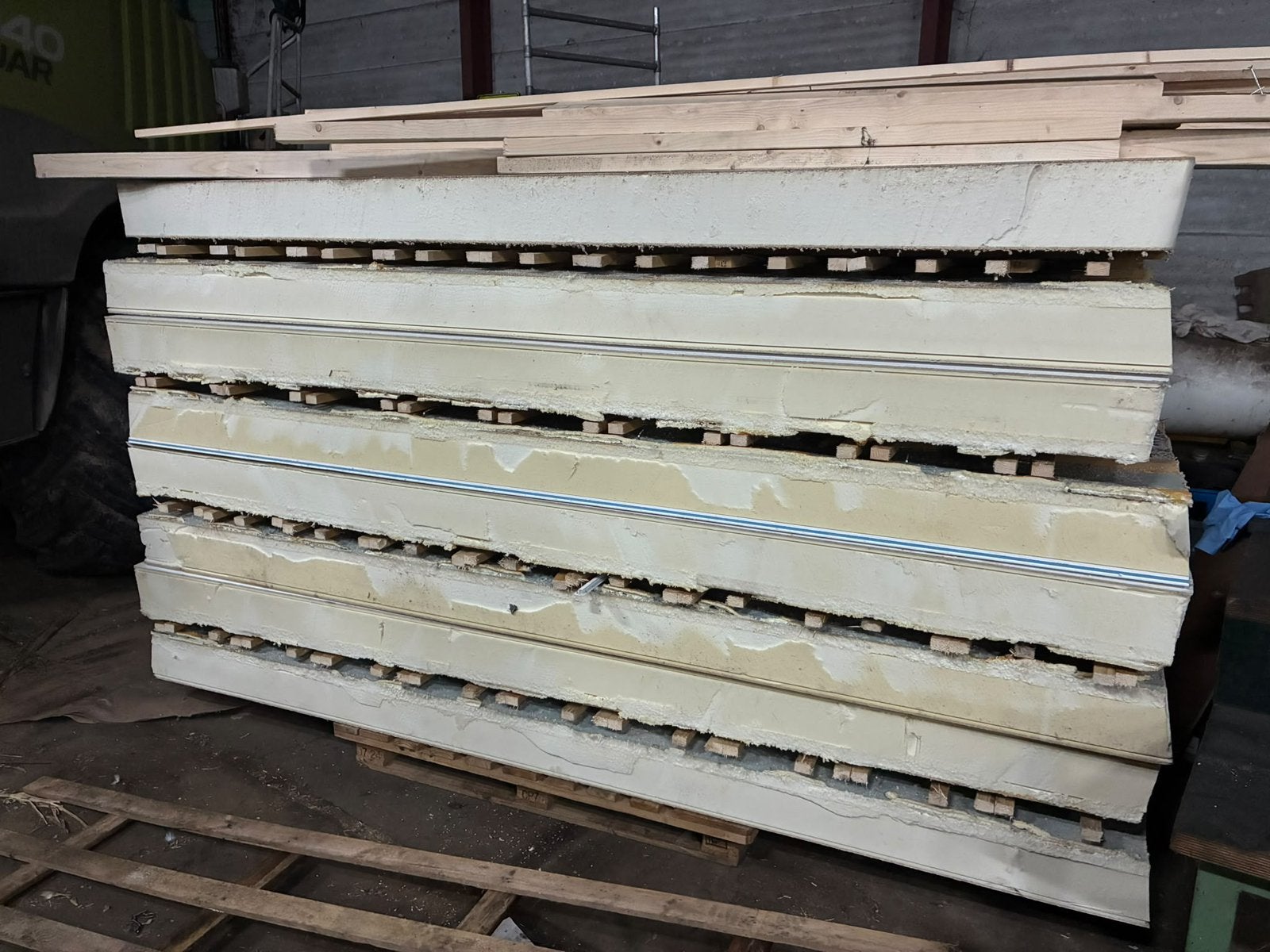 Geisoleerde dakplaten, Ophalen, Zo goed als nieuw, Overige materialen, Minder dan 20 mm
