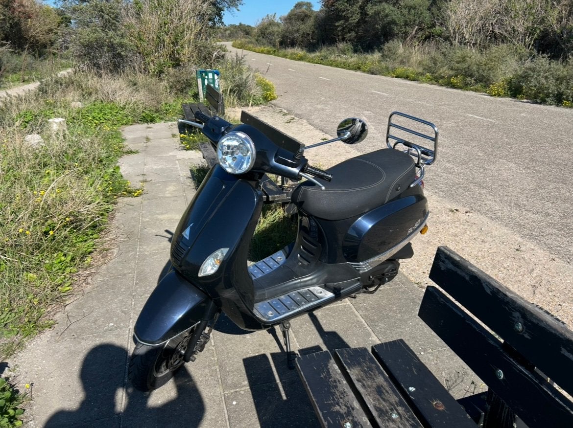 Mooie scooter, Ophalen, Zo goed als nieuw, Benzine, Overige modellen