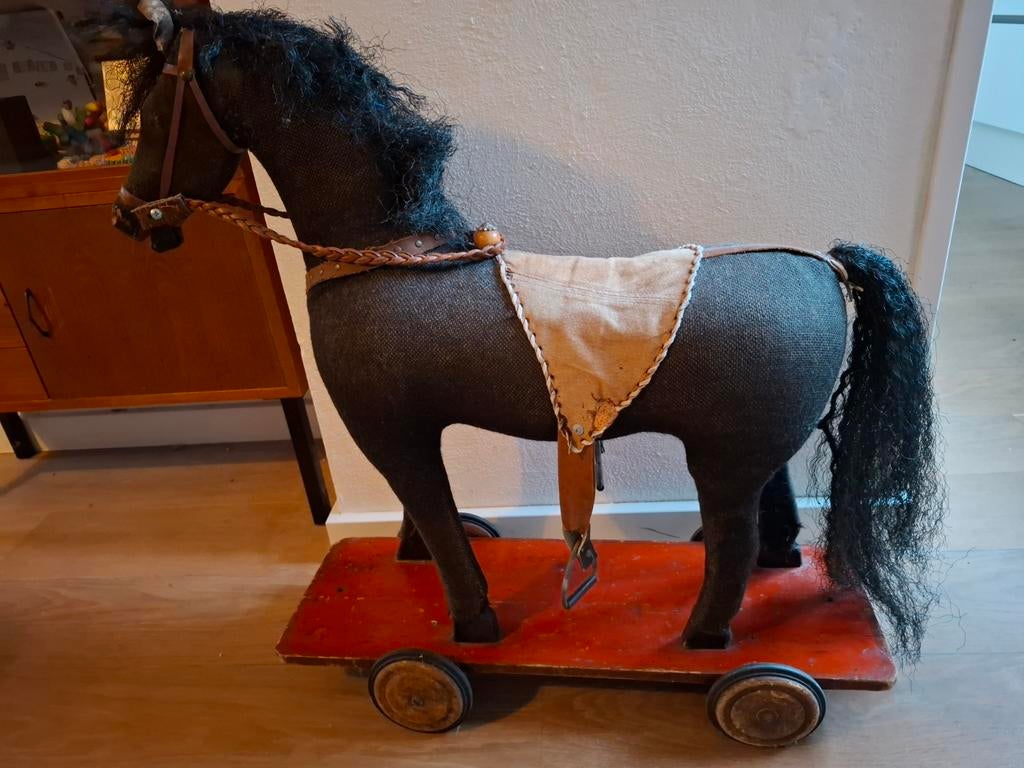 Antiek Brocante Vintage paard op wielen, Ophalen
