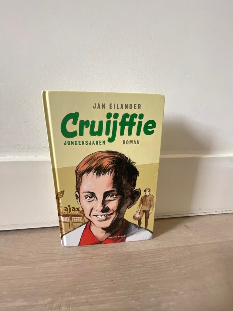Cruijffie Jongensjaren - Jan Eilander (Zo goed als nieuw), Boeken, Ophalen of Verzenden, Zo goed als nieuw, Fictie algemeen