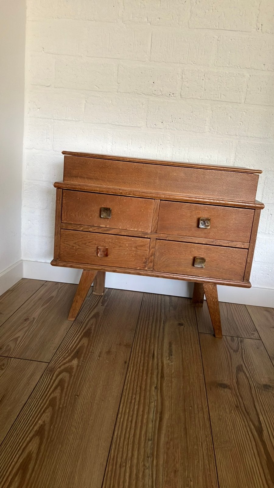 Vintage eikenhouten ladekast jaren 60, Huis en Inrichting, Kasten | Ladekasten, Zo goed als nieuw, 3 of 4 laden, Minder dan 100 cm