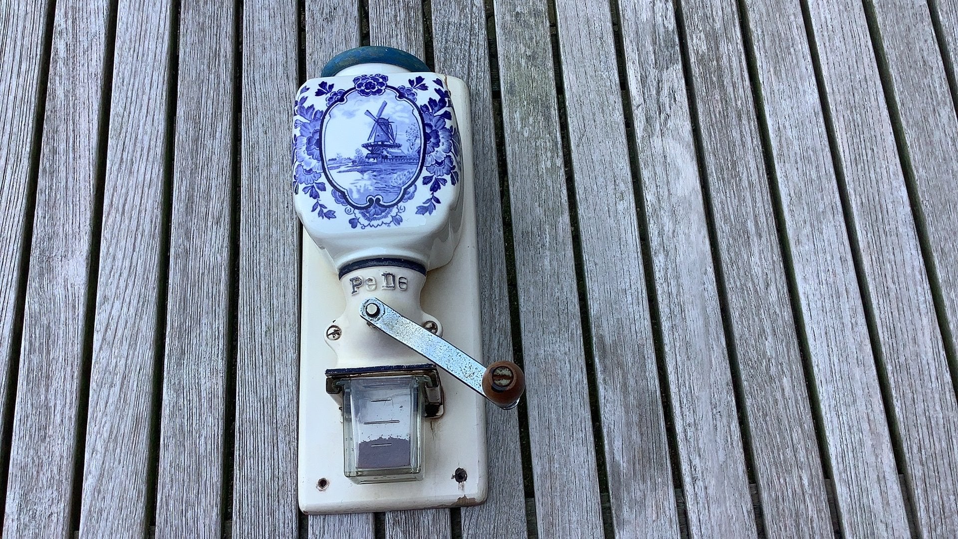 Koffiemolen PeDe delfts blauw, Ophalen