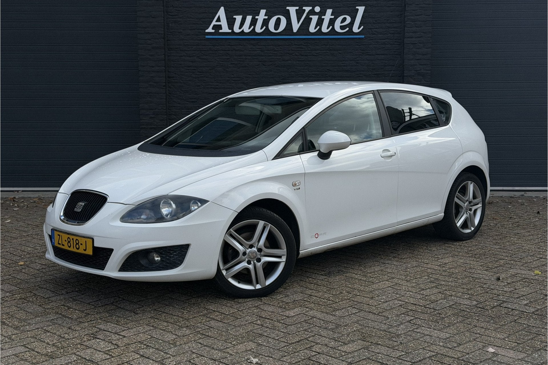 SEAT Leon 1.4 TSI Sport | Stoelverwarming | PDC A | Navi | K, Euro 5, Stof, Gebruikt, Zwart