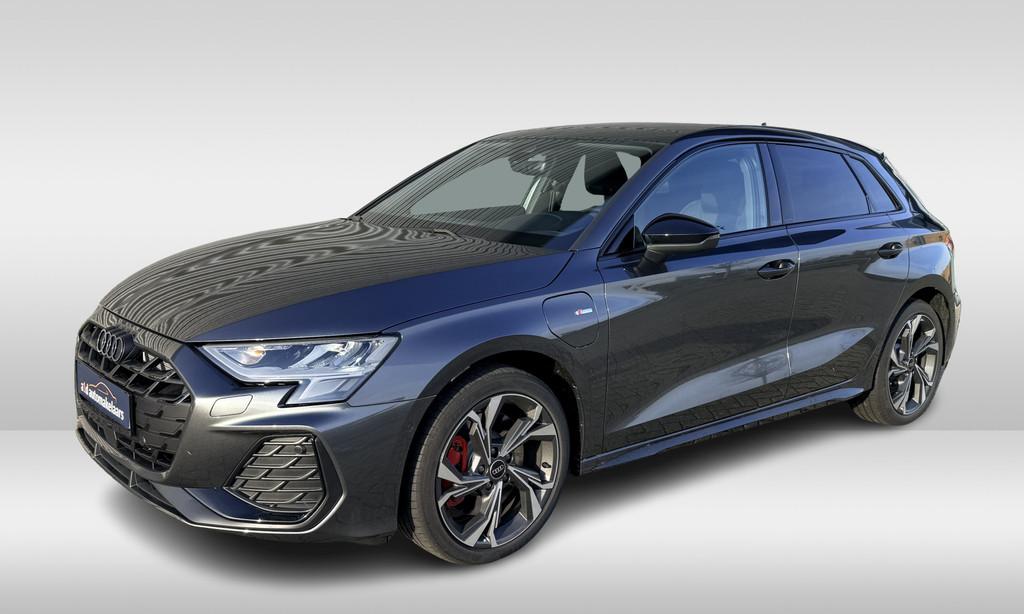 Audi A3 Sportback 45 TFSI-e S Edition Competition 200kW/272p, Stof, Zwart, 4 cilinders, 125 km